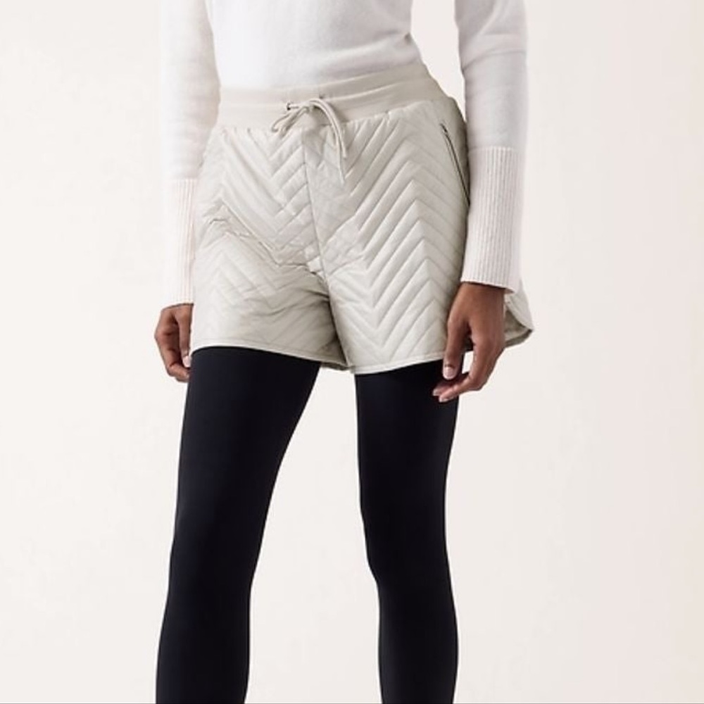 Athleta Cream Quilted Athletic Shorts